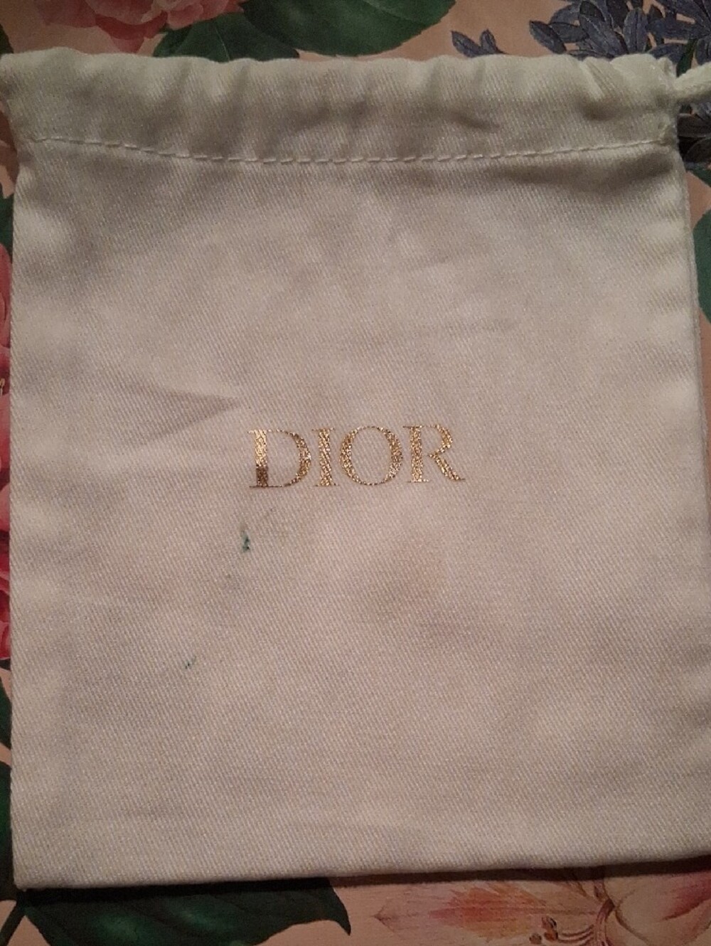 Dior Cream and Gold 'JADORE' Lanyard. - Picture 7 of 10